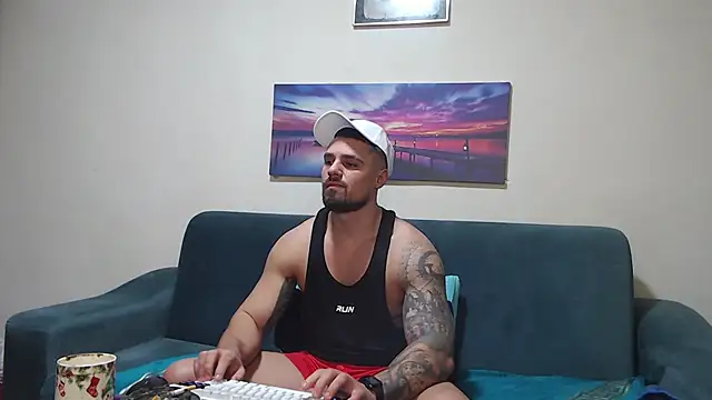 Tiberius_hunk 即時 XXX 聊天