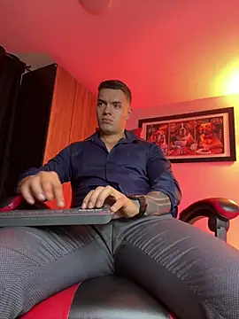 Chatroom XXX en direct de ALPHA_DOMINUS_