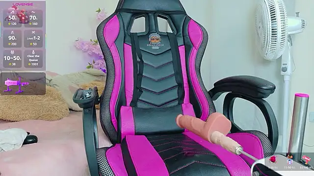 Онлайн чат XXX HollyJorda