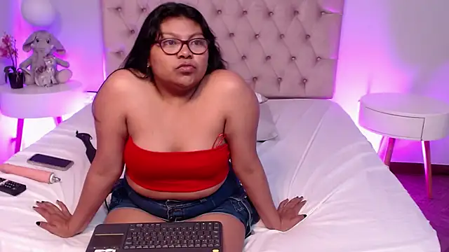 Kiri_Black_: απευθείας συνομιλία ΧΧΧ