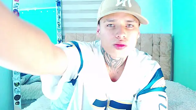 _justinmoon2: онлайн-секс-чат