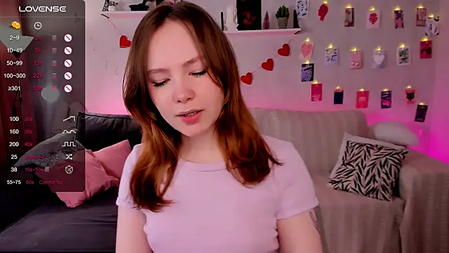 Chat XXX en directo de LanaBlu_