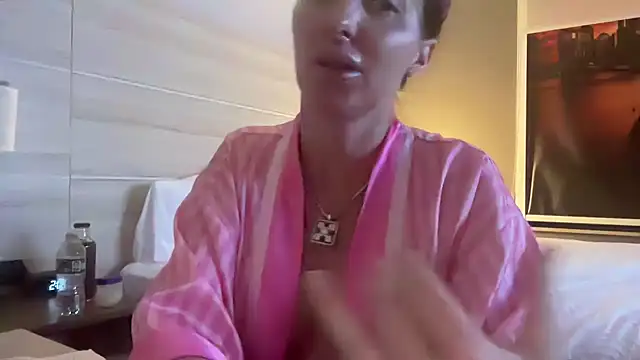 Онлайн чат XXX NurseStephania