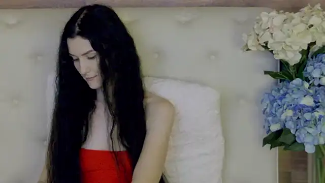 KendraNoir's Live XXX Chat