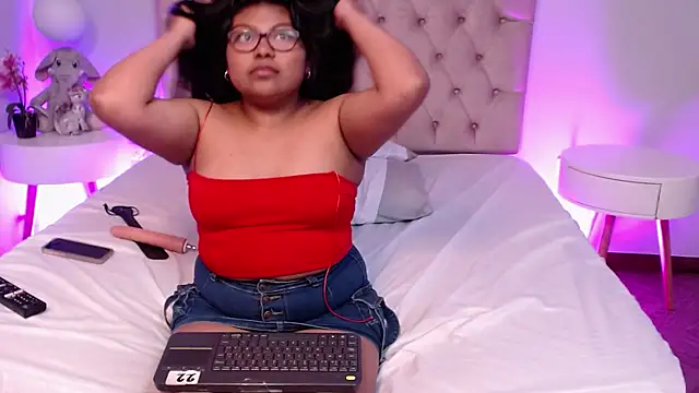 Kiri_Black_'s Live XXX Chat