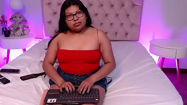 Kiri_Black_'s Live XXX Chat