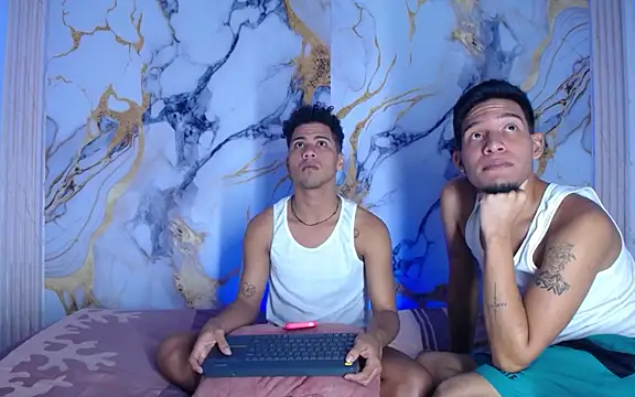 Peter_boys_1 Adlı Modelin Canlı XXX Sohbeti