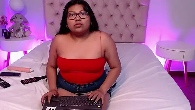 Kiri_Black_'s Live XXX Chat