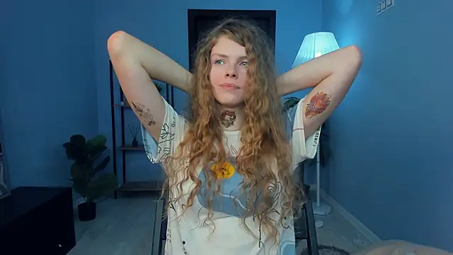 RayaNenlia: απευθείας συνομιλία ΧΧΧ