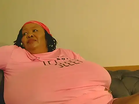 nancy111: онлайн-секс-чат