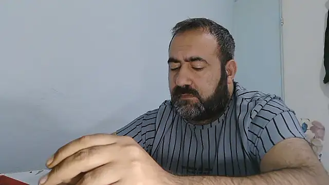 Chatroom XXX en direct de big_snakee