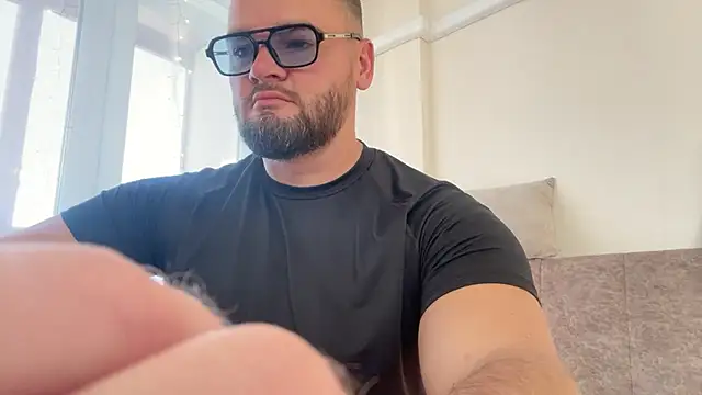 BrianJohnson_ Live XXX-chat