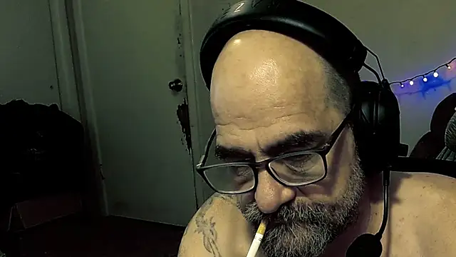 MrBigginTX webkamerás műsora