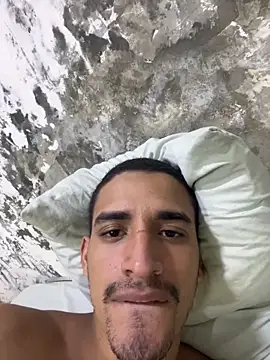 ikaro21 即時 XXX 聊天