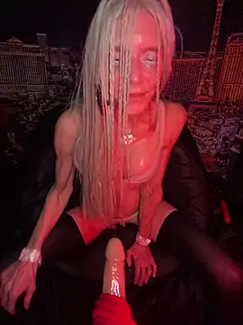 1NikiVegas élő XXX-chatje