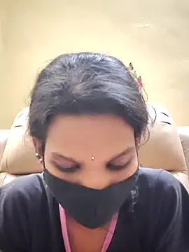 ramyasri-'s Live XXX Chat