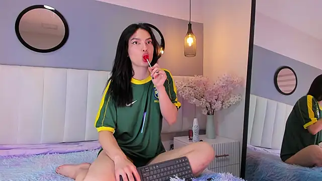 alice_lodge élő XXX-chatje