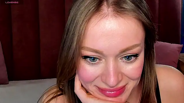 EvelynPoole's Live XXX Chat