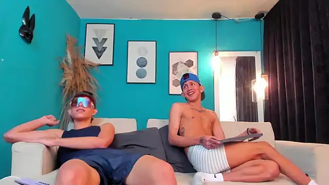 Marcus_and_Tony's Live XXX Chat