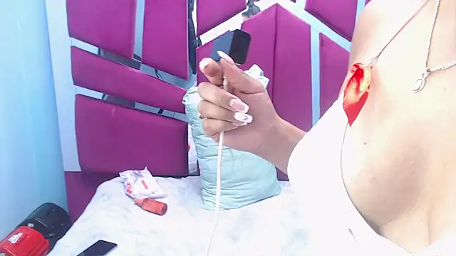 Carolina_Suarez_ 即時 XXX 聊天