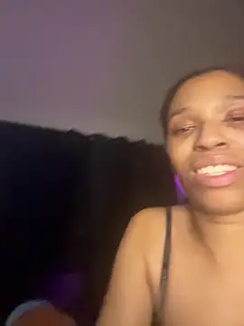 YeahhhitsBreezy's Live XXX Chat