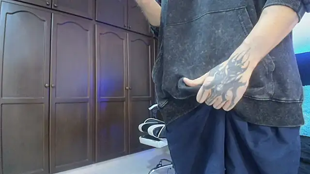 Chat XXX Live eren_jeager