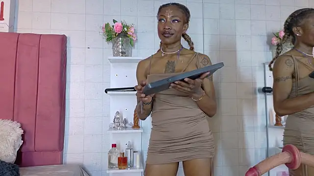 DaniaMarcell élő XXX-chatje