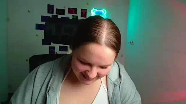 Kitty_Mia_Kitty élő XXX-chatje