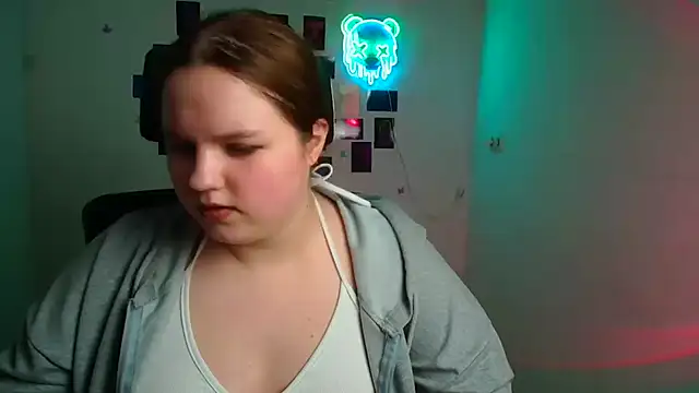 Kitty_Mia_Kitty: онлайн-секс-чат