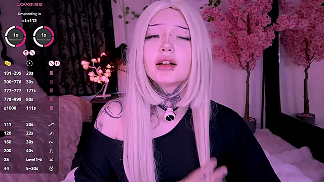 Lein_Bone élő XXX-chatje