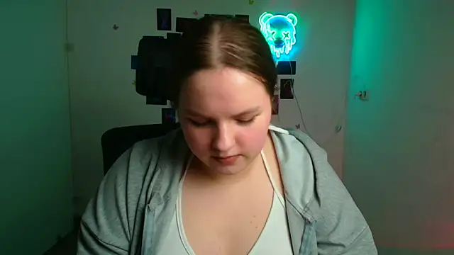 Kitty_Mia_Kitty: онлайн-секс-чат