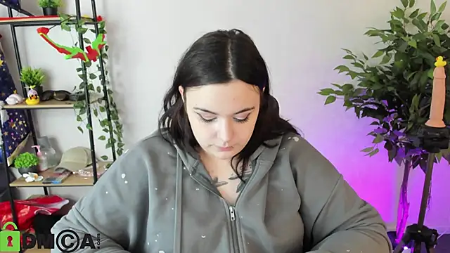 Онлайн чат XXX Mia_R0ss