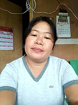 Lovelywoman43 Pertunjukan Webcam