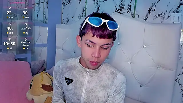 Prince_Apolo Adlı Modelin Canlı XXX Sohbeti