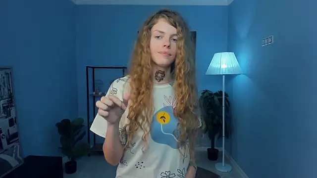 RayaNenlia's Live XXX Chat