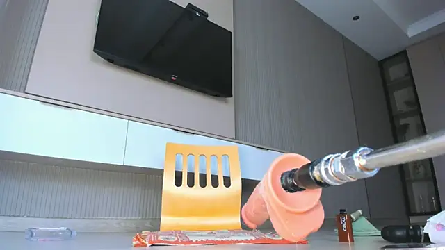 Cherrypie_001: διαδικτυακό σόου στην κάμερα