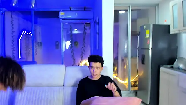 Chat +18 de Houseofwarrios ao vivo