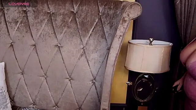 BustyGizelle: απευθείας συνομιλία ΧΧΧ