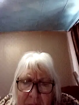 Chat +18 de Alexia64231 ao vivo