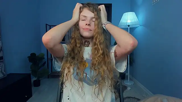 Chat XXX en directo de RayaNenlia