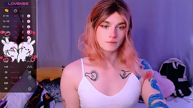 Pokazy przed kamerką – Alice_Hells