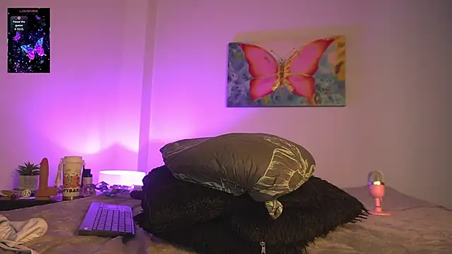 noah_0814's Live XXX Chat