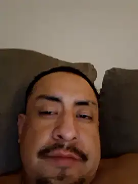 hungpenis210's Live XXX Chat