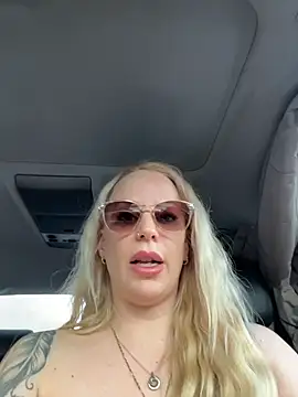 June695_ – Live XXX-chat