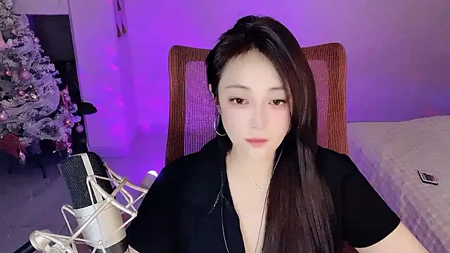 Daisy-77 – Live XXX-chat