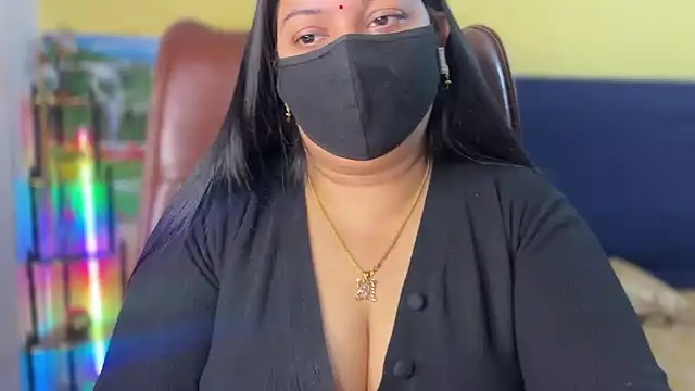 FlatVincy4 Chat XXX in diretta