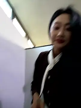 so-linger's Live XXX Chat