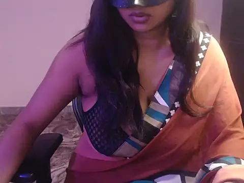 Sizzling_Sira – Live XXX-chat