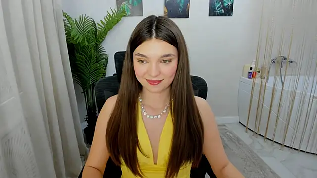 DivineAmour's Live XXX Chat