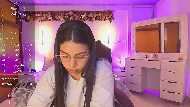 kloe28's Live XXX Chat